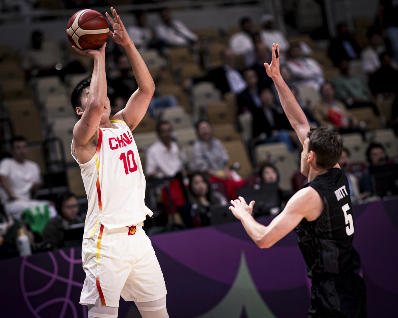 第三节打完, 人轮换