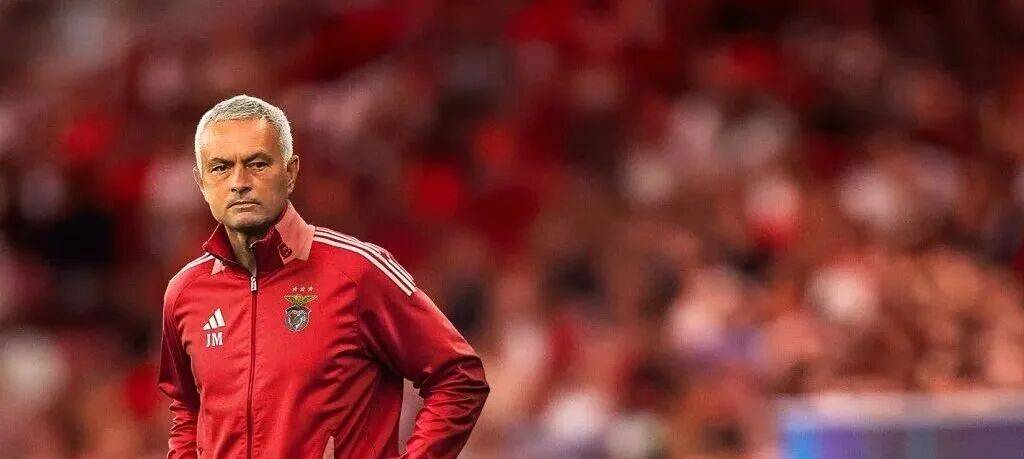 个球队都打, 疆球队, 欧洲足坛最