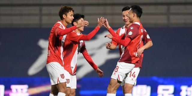 现出色, 打击, cn